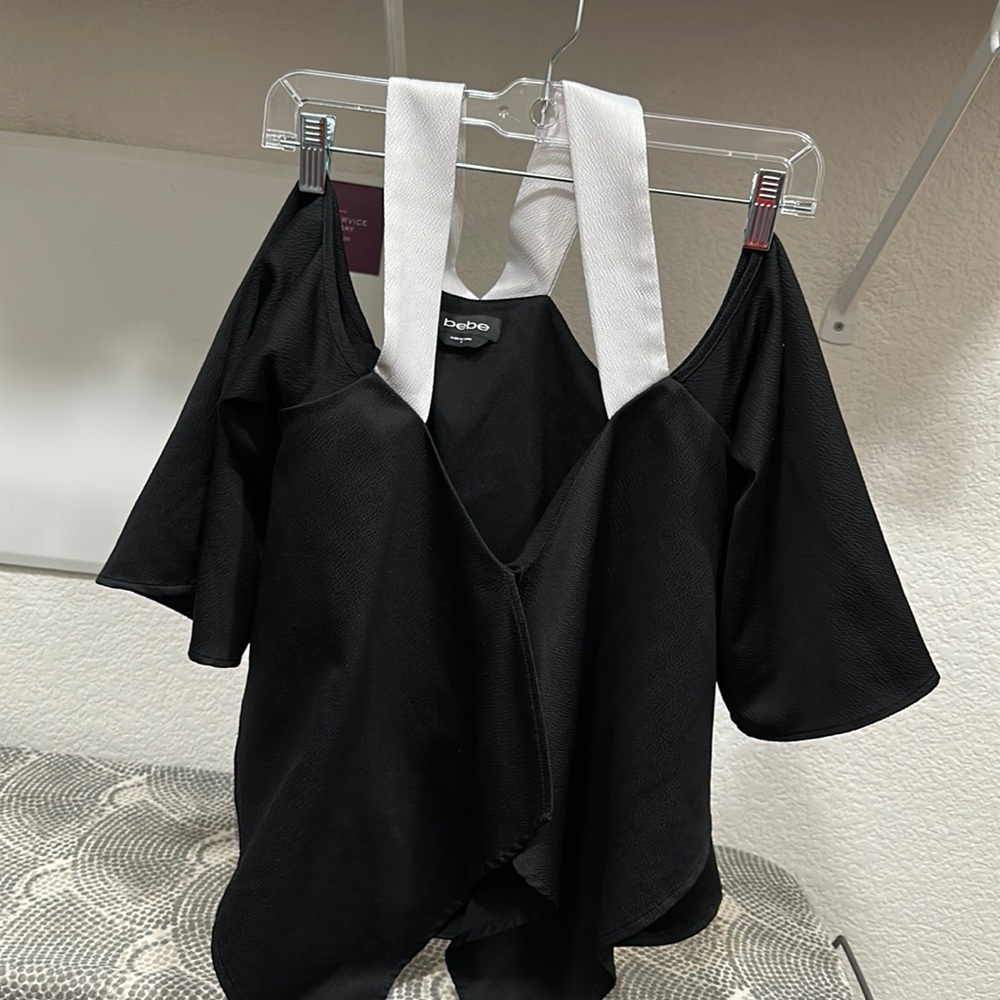 Cold shoulder blouse from bebe